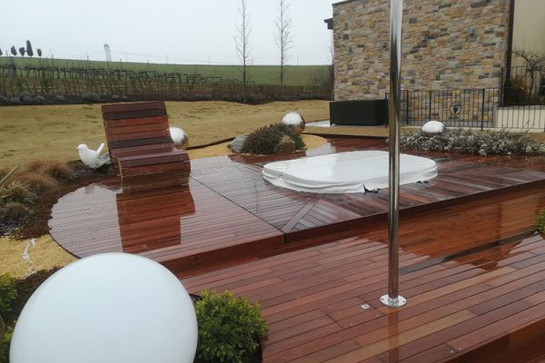 Realizzazione pavimentazioni e frangivista