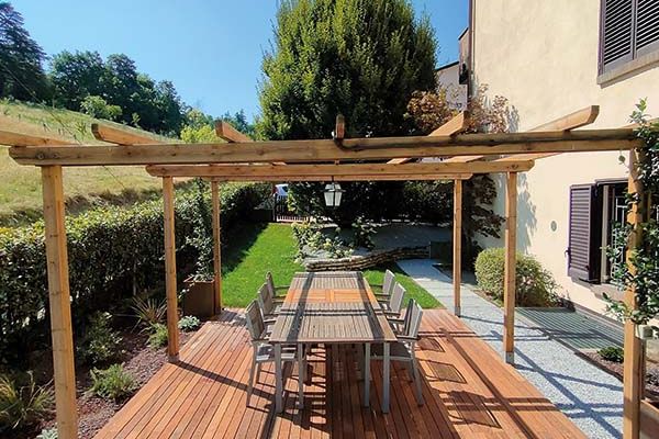 Pergole e arredo giardino realizzazioni Bologna e provincia