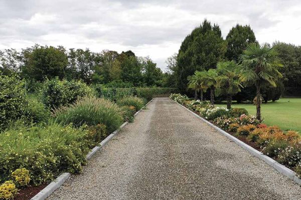 Realizzazione pavimentazioni e frangivista