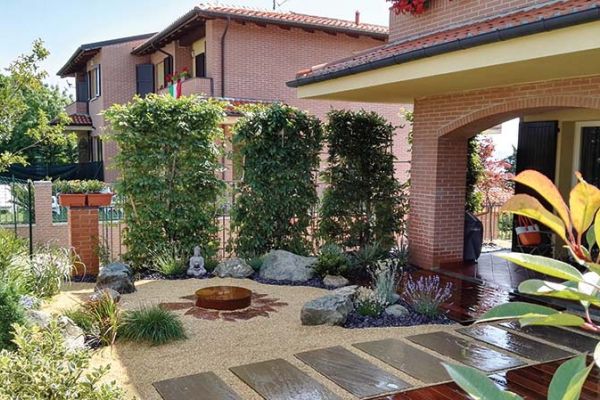 Realizzazione pavimentazioni e frangivista