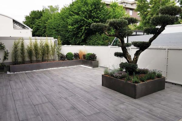 Realizzazione pavimentazioni e frangivista